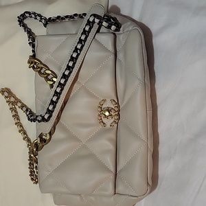 Chanel 19 Mixed Hardware